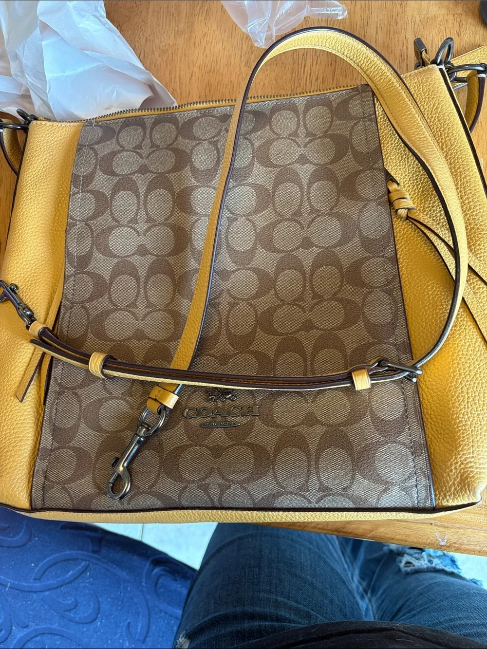 Coach authentic hobo